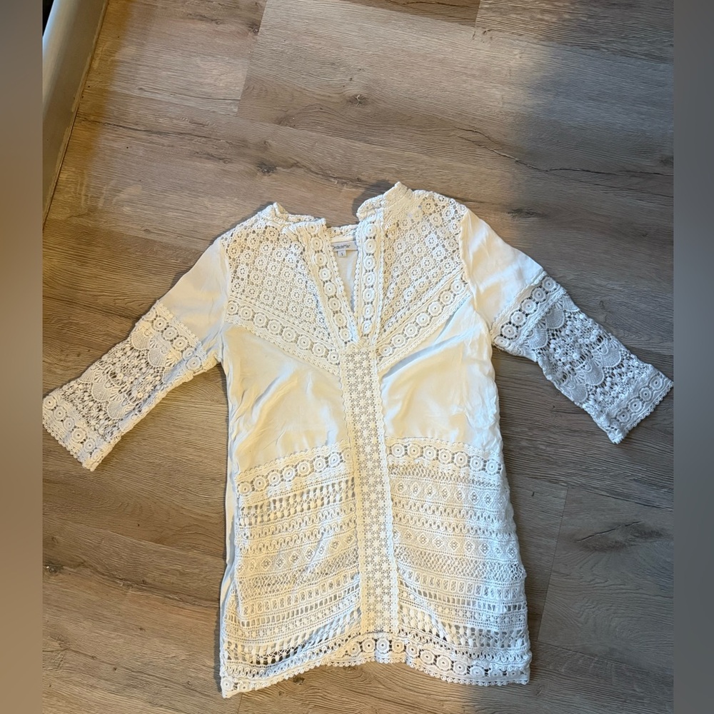 OndadeMar Women's white tunic cover up.